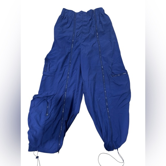 Urban Outfitters Sz 2 LUNA Nylon Cargo Blue Balloon Parachute Pant Zippers Y2K - Picture 5 of 16